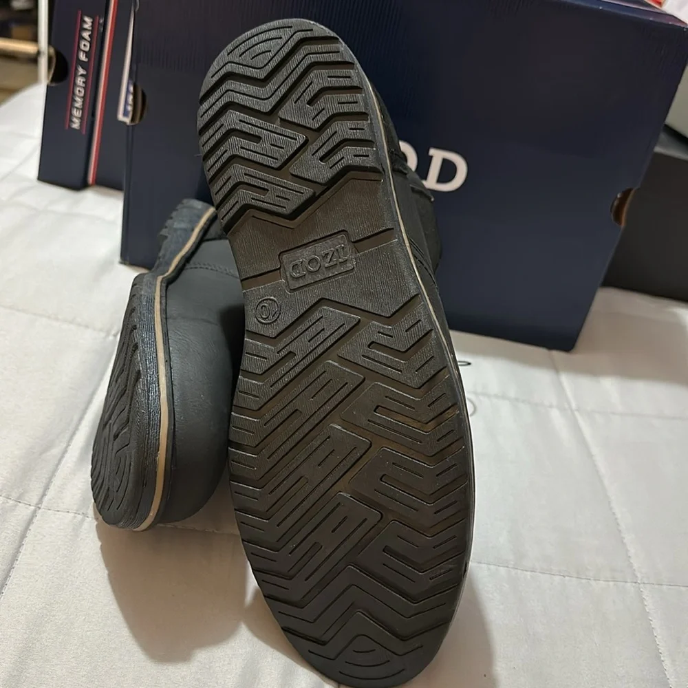 Izod Men's Chukka Black Boot - Picture 5 of 5